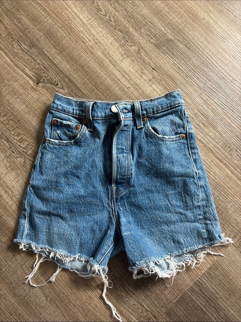 Signature by Levi Strauss Blue High-Rise Cutoff Denim Shorts